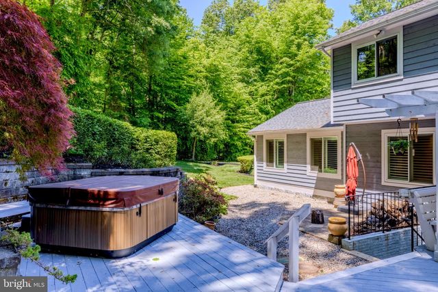 15410 WICKER CT, Woodbridge, VA 22193