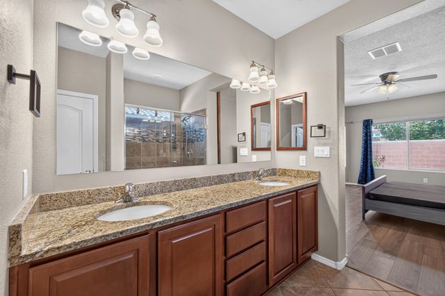 625 Palo Alto Drive NE, Rio Rancho, NM 87124
