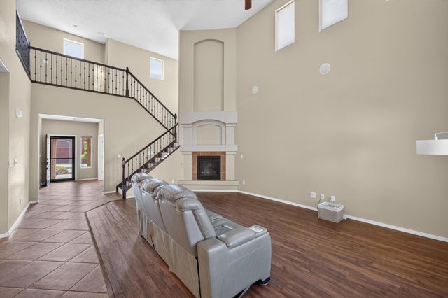 625 Palo Alto Drive NE, Rio Rancho, NM 87124