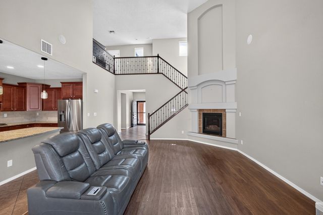 625 Palo Alto Drive NE, Rio Rancho, NM 87124
