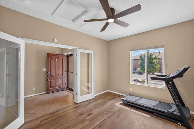 625 Palo Alto Drive NE, Rio Rancho, NM 87124