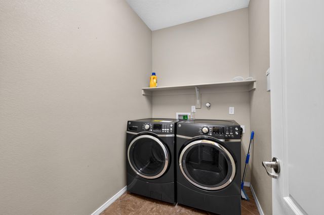 625 Palo Alto Drive NE, Rio Rancho, NM 87124