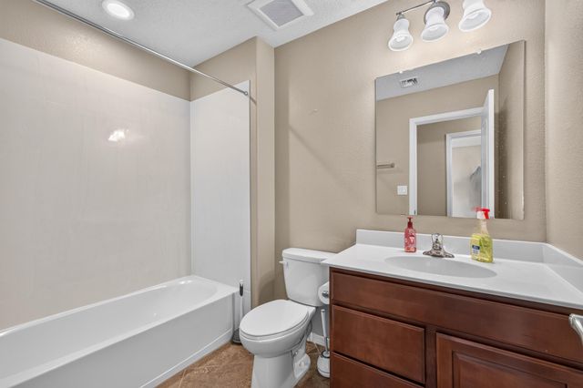 625 Palo Alto Drive NE, Rio Rancho, NM 87124