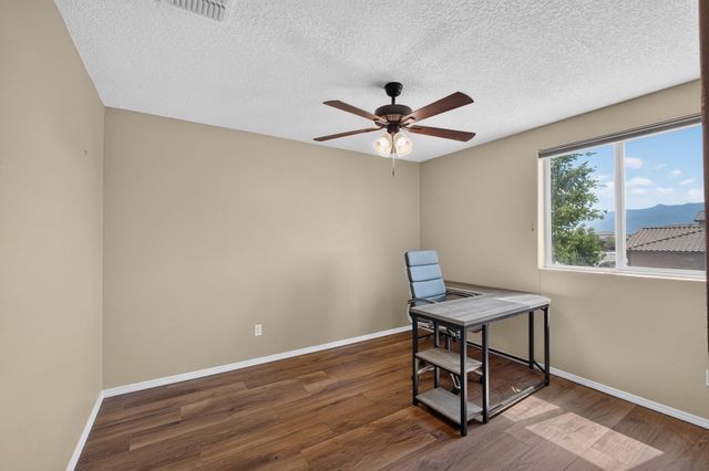 625 Palo Alto Drive NE, Rio Rancho, NM 87124