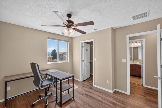 625 Palo Alto Drive NE, Rio Rancho, NM 87124