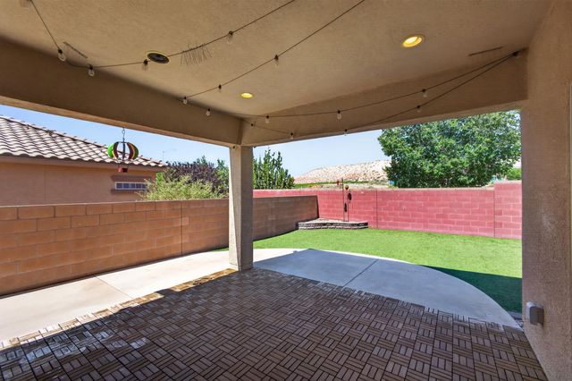 625 Palo Alto Drive NE, Rio Rancho, NM 87124