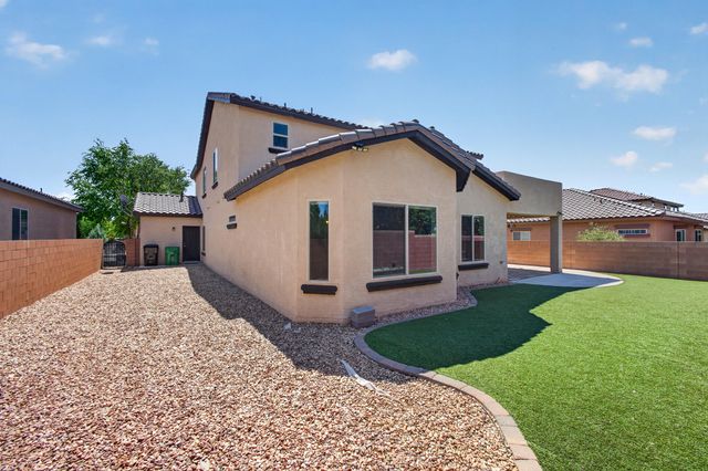 625 Palo Alto Drive NE, Rio Rancho, NM 87124