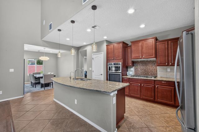 625 Palo Alto Drive NE, Rio Rancho, NM 87124