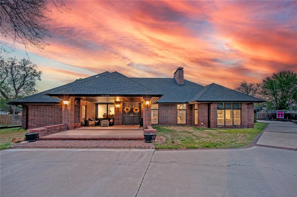 1105 SE Heritage Drive, El Reno, OK 73036