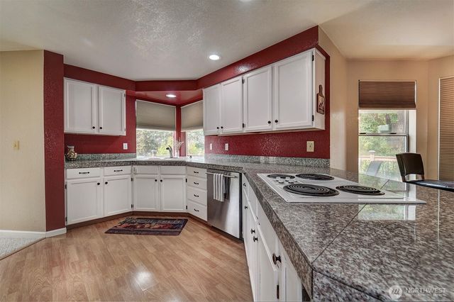 1596 NW Duesenberg Court, Silverdale, WA 98383