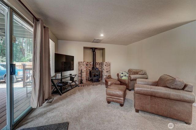 1596 NW Duesenberg Court, Silverdale, WA 98383