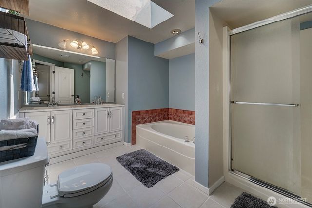1596 NW Duesenberg Court, Silverdale, WA 98383