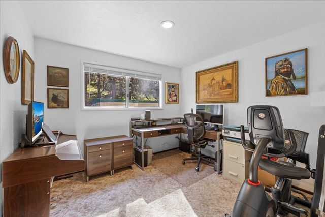 645 S 5th, Jacksonville, OR 97530