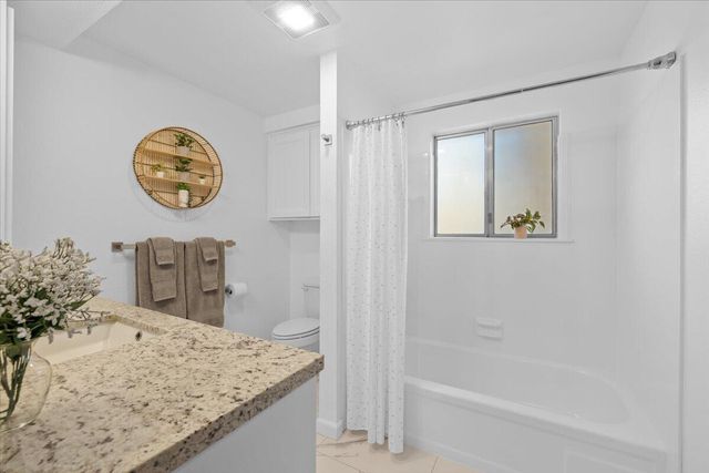 645 S 5th, Jacksonville, OR 97530