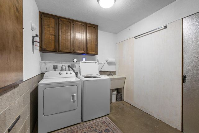 645 S 5th, Jacksonville, OR 97530