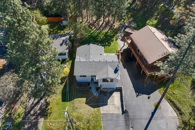 645 S 5th, Jacksonville, OR 97530