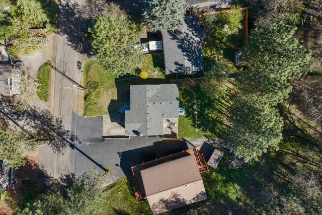 645 S 5th, Jacksonville, OR 97530