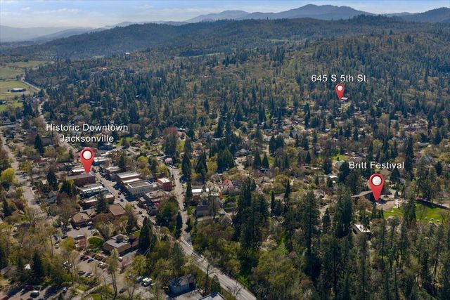 645 S 5th, Jacksonville, OR 97530