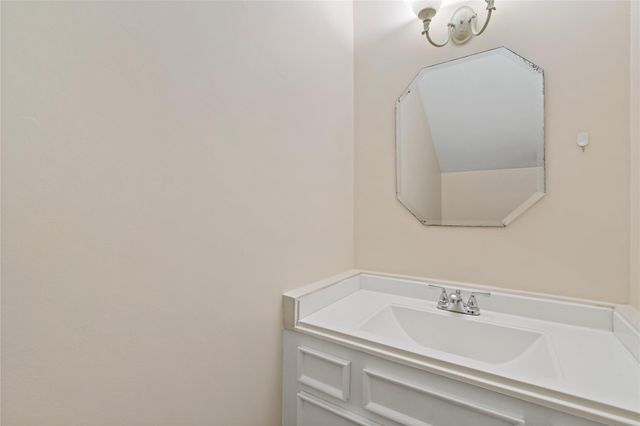 7913 Cook Road, Houston, TX 77072