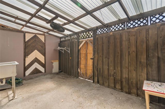 7913 Cook Road, Houston, TX 77072