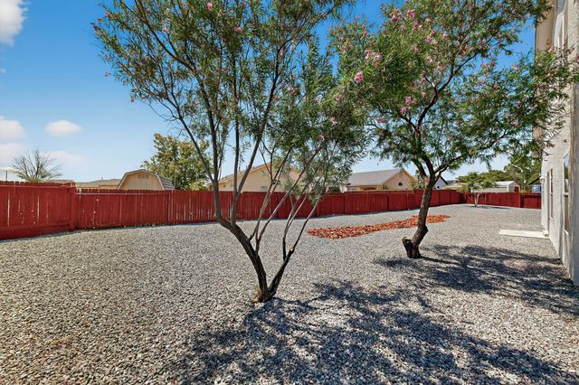 43 Violeta Place, Los Lunas, NM 87031