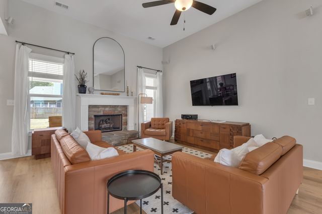 50 Cushing Street, Senoia, GA 30276