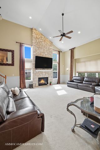 1142 Deerpath Road, Aurora, IL 60506