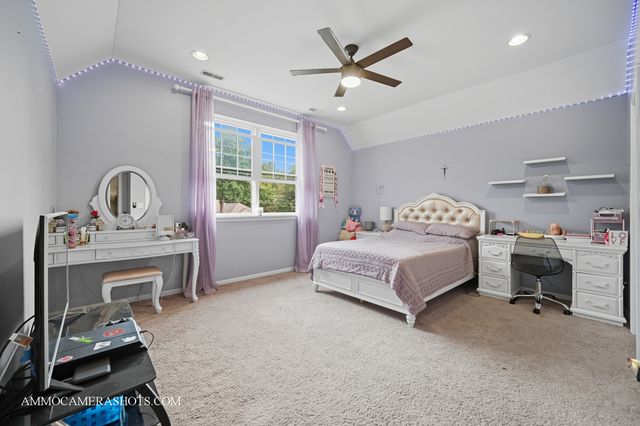 1142 Deerpath Road, Aurora, IL 60506