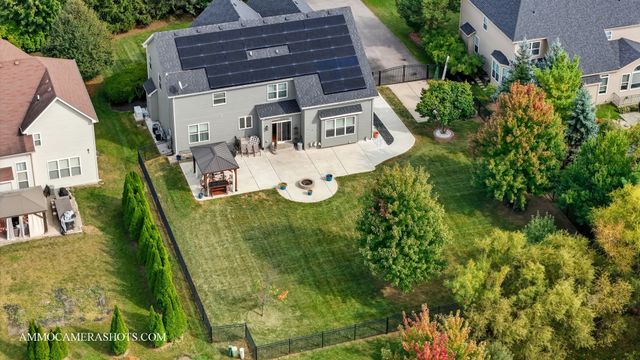 1142 Deerpath Road, Aurora, IL 60506