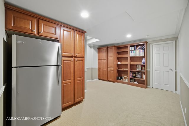 1142 Deerpath Road, Aurora, IL 60506