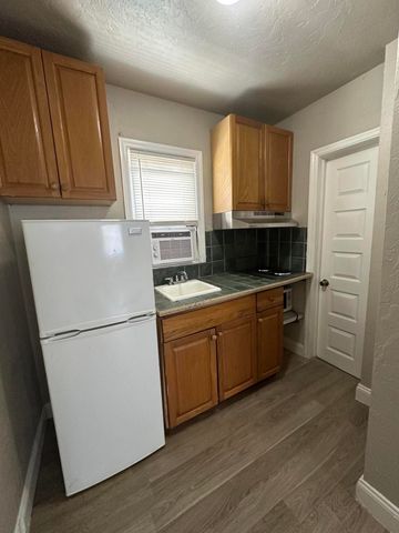 17 DETROIT Street 7, Lake Worth, FL 33461
