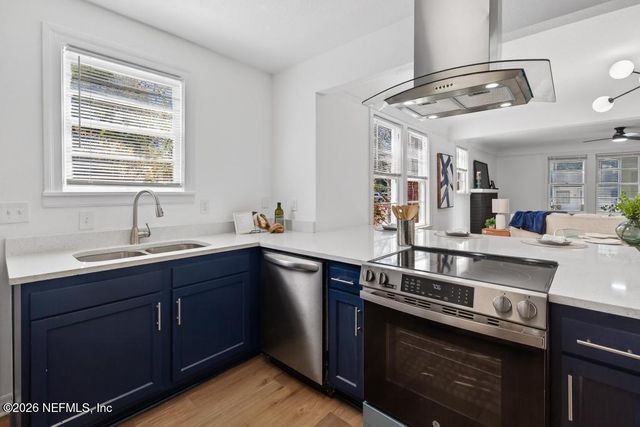 819 MCDUFF Avenue S, Jacksonville, FL 32205