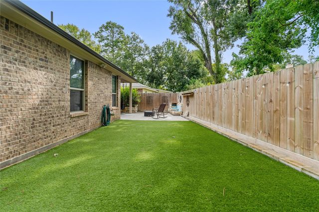 12635 Lakeshore Drive, Montgomery, TX 77356