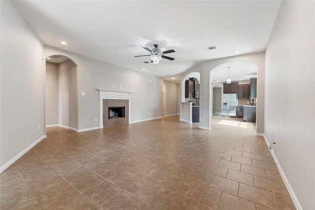 12635 Lakeshore Drive, Montgomery, TX 77356