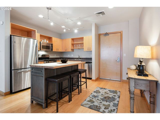 1255 Nw 9TH Ave 1305, Portland, OR 97209