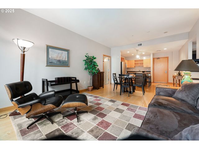 1255 Nw 9TH Ave 1305, Portland, OR 97209