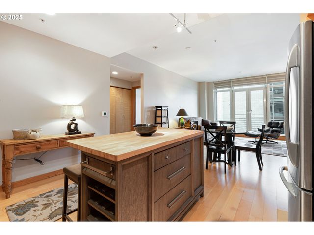 1255 Nw 9TH Ave 1305, Portland, OR 97209