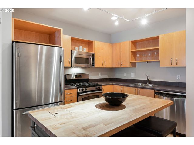 1255 Nw 9TH Ave 1305, Portland, OR 97209