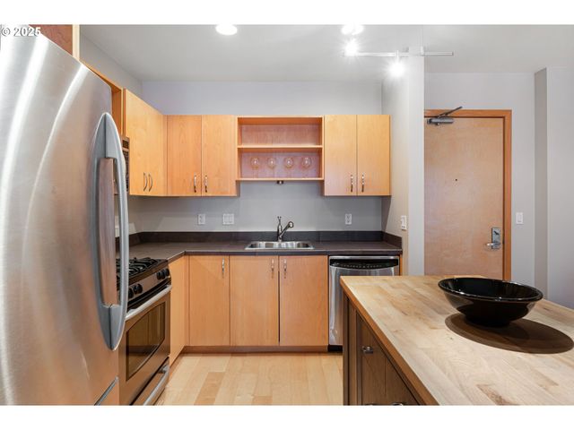 1255 Nw 9TH Ave 1305, Portland, OR 97209