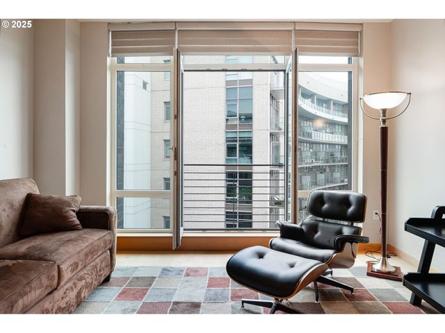 1255 Nw 9TH Ave 1305, Portland, OR 97209