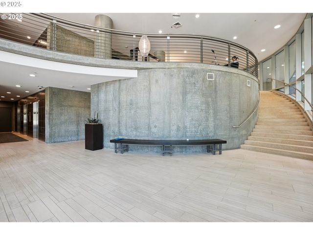 1255 Nw 9TH Ave 1305, Portland, OR 97209