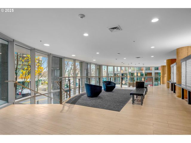 1255 Nw 9TH Ave 1305, Portland, OR 97209