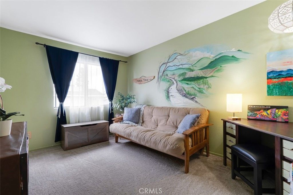 Image 18 of property listing at 21125 Lassen Street 2, Chatsworth, CA 91311
