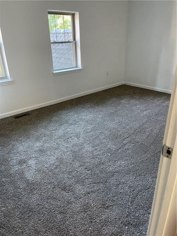 5456 Columbo St, Garfield, PA 15206