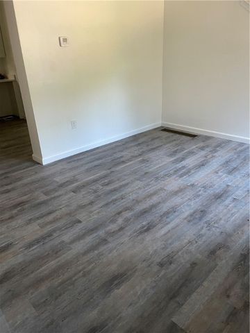 5456 Columbo St, Garfield, PA 15206