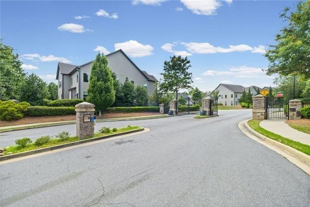 4502 Thach Avenue, Sugar Hill, GA 30518
