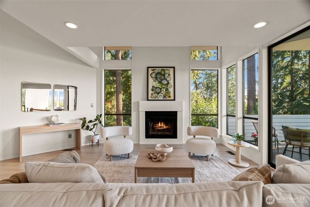 11324 83rd Place NE, Kirkland, WA 98034