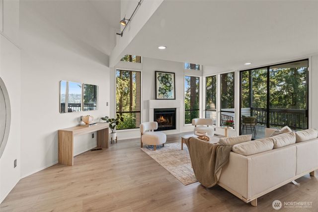 11324 83rd Place NE, Kirkland, WA 98034