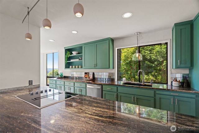 11324 83rd Place NE, Kirkland, WA 98034