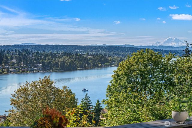 11324 83rd Place NE, Kirkland, WA 98034